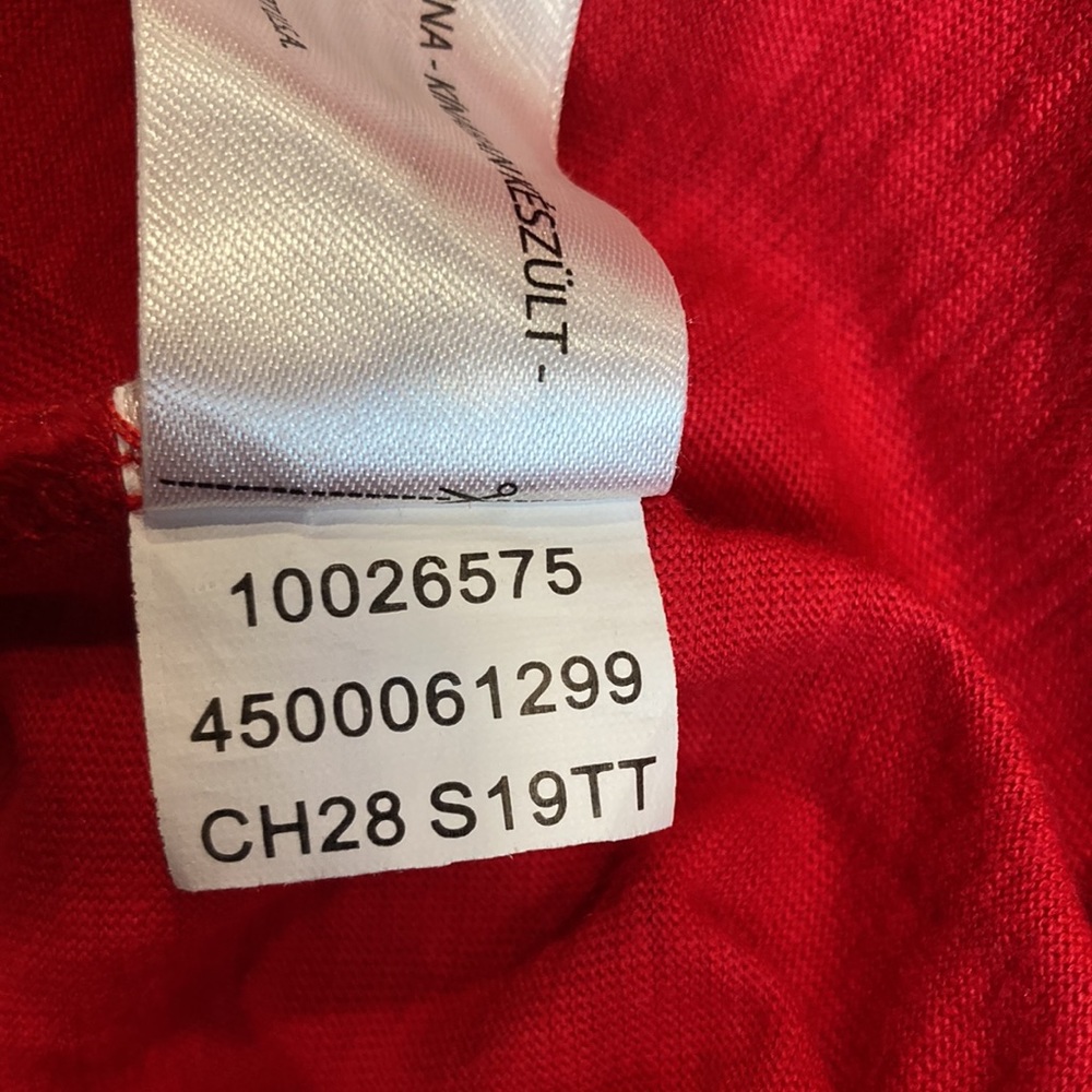 ♥️Women’s Ariat Tee SZ L but more like a Medium. - Picture 6 of 8